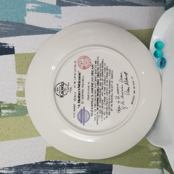 P2d- Knowles Norman Rockwell "A Mother's Welcome" 1986 LE Collector's Plate - Picture 5 of 9